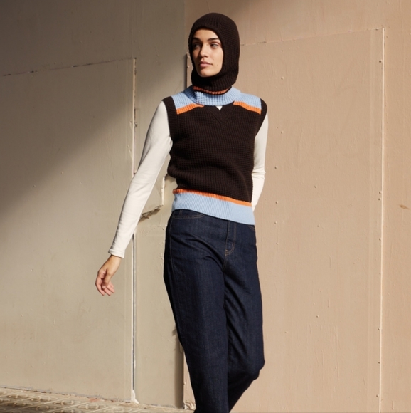 MARNI X Uniqlo Knitted V-Neck Vest - Picture 2 of 4